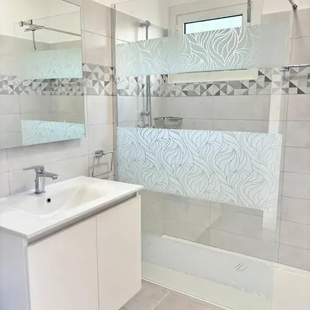 T3 Renove Proche Mer, Aeroport Et Gare ! Apartment