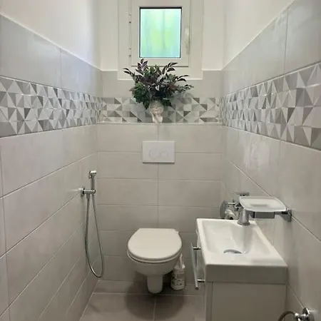 Apartment T3 Renove Proche Mer, Aeroport Et Gare ! Saint-Laurent-du-Var